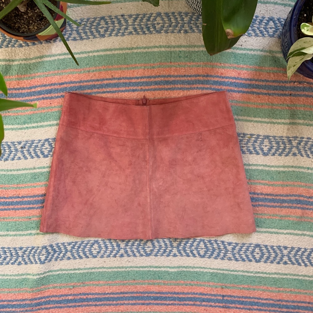 *SOLD* Pink Suede Mini Skirt 🍰
